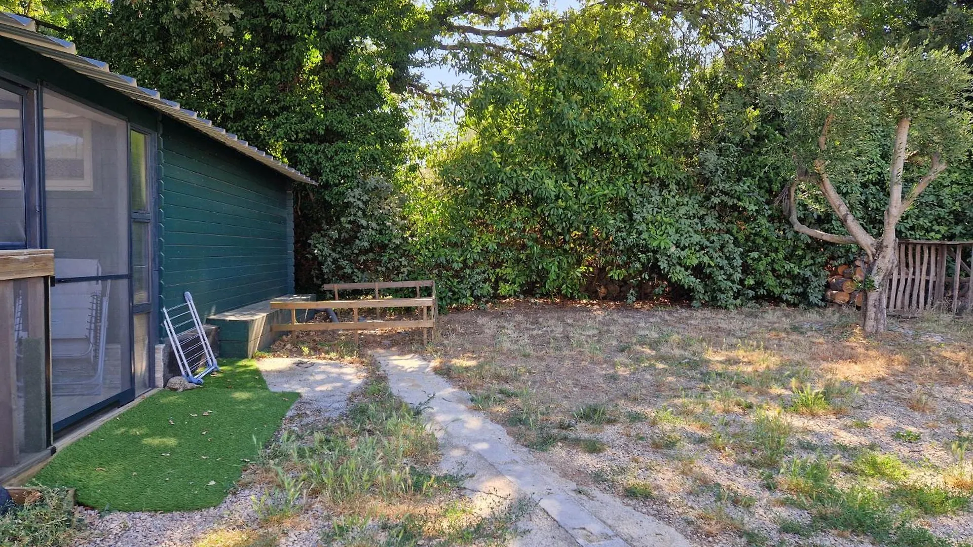 Chalet De 25 M2 Avec Jardin Et Piscine Uniquement Accessible En Juin Sept Lorgues